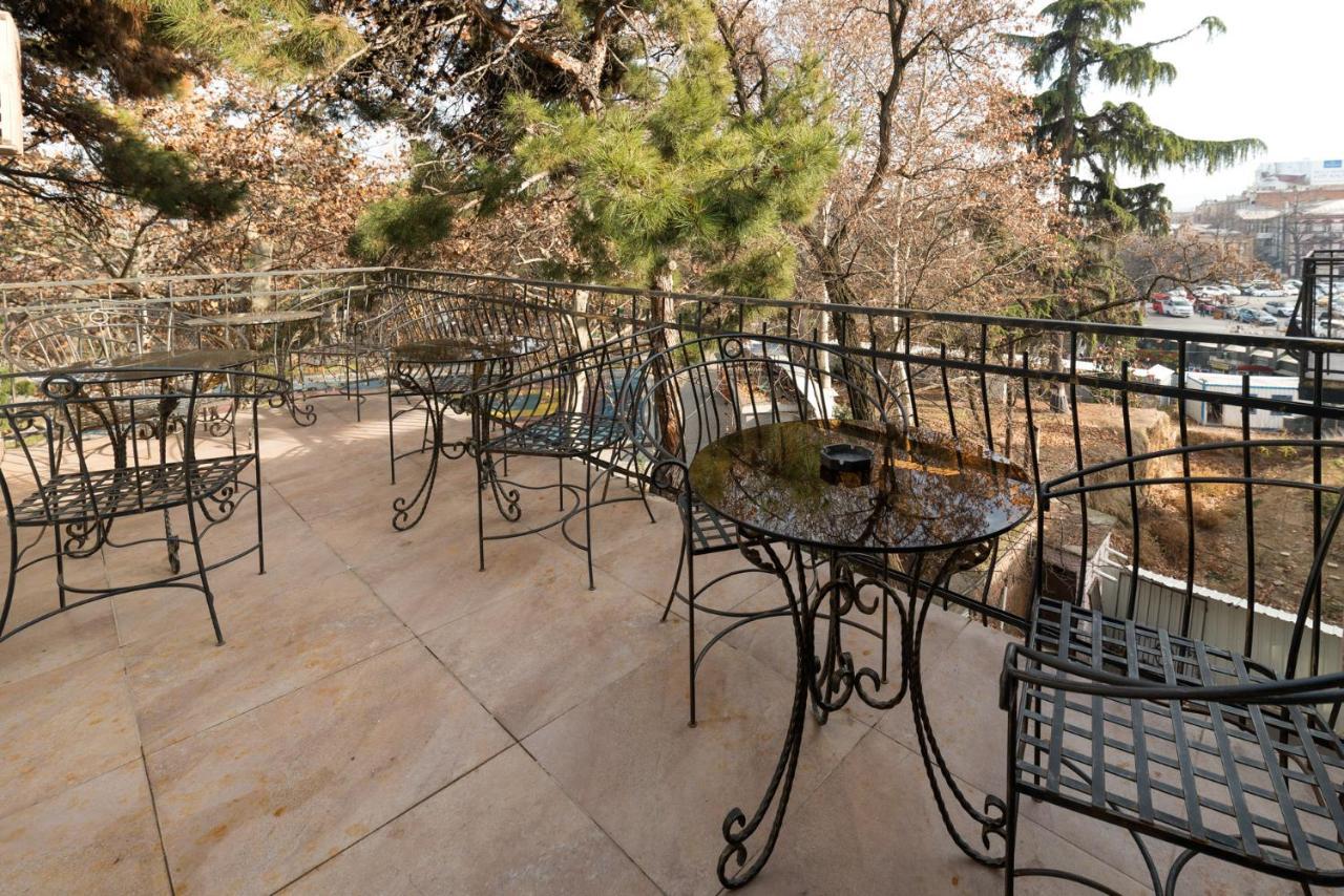 Отель Garden View Тбилиси Экстерьер фото